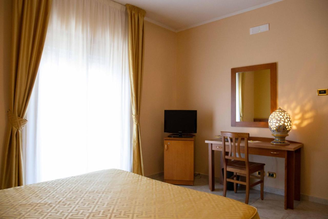 Hotel Maddaloni Tufino Ngoại thất bức ảnh